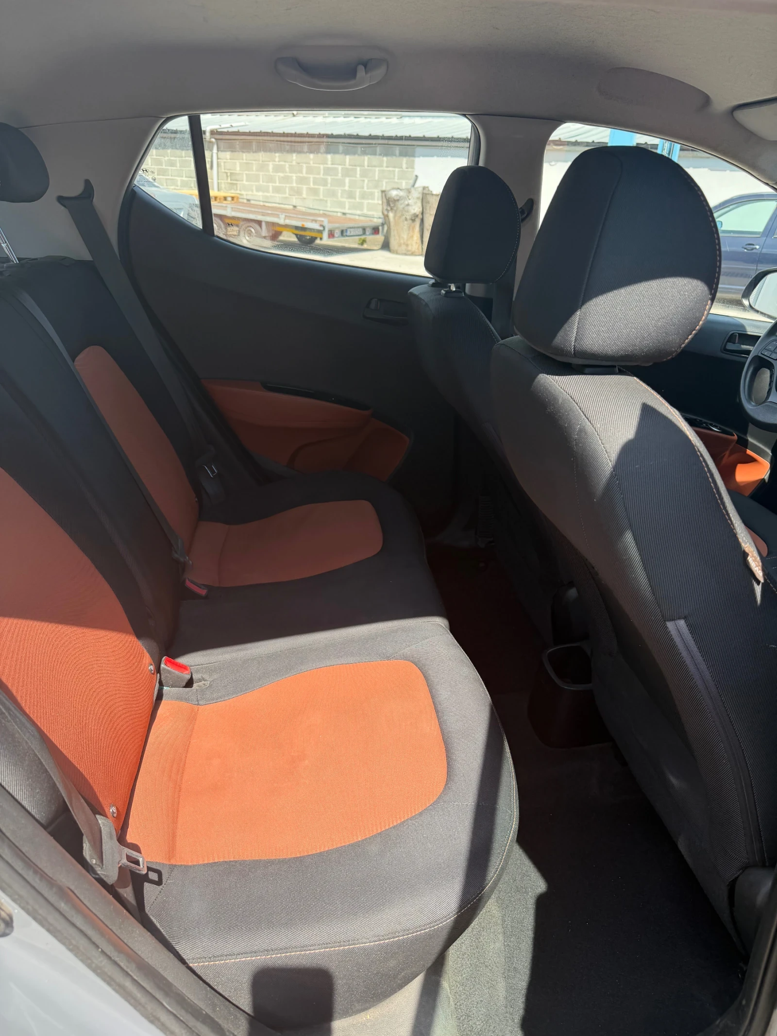 Hyundai I10, снимка 7 - Автомобили и джипове - 54456762