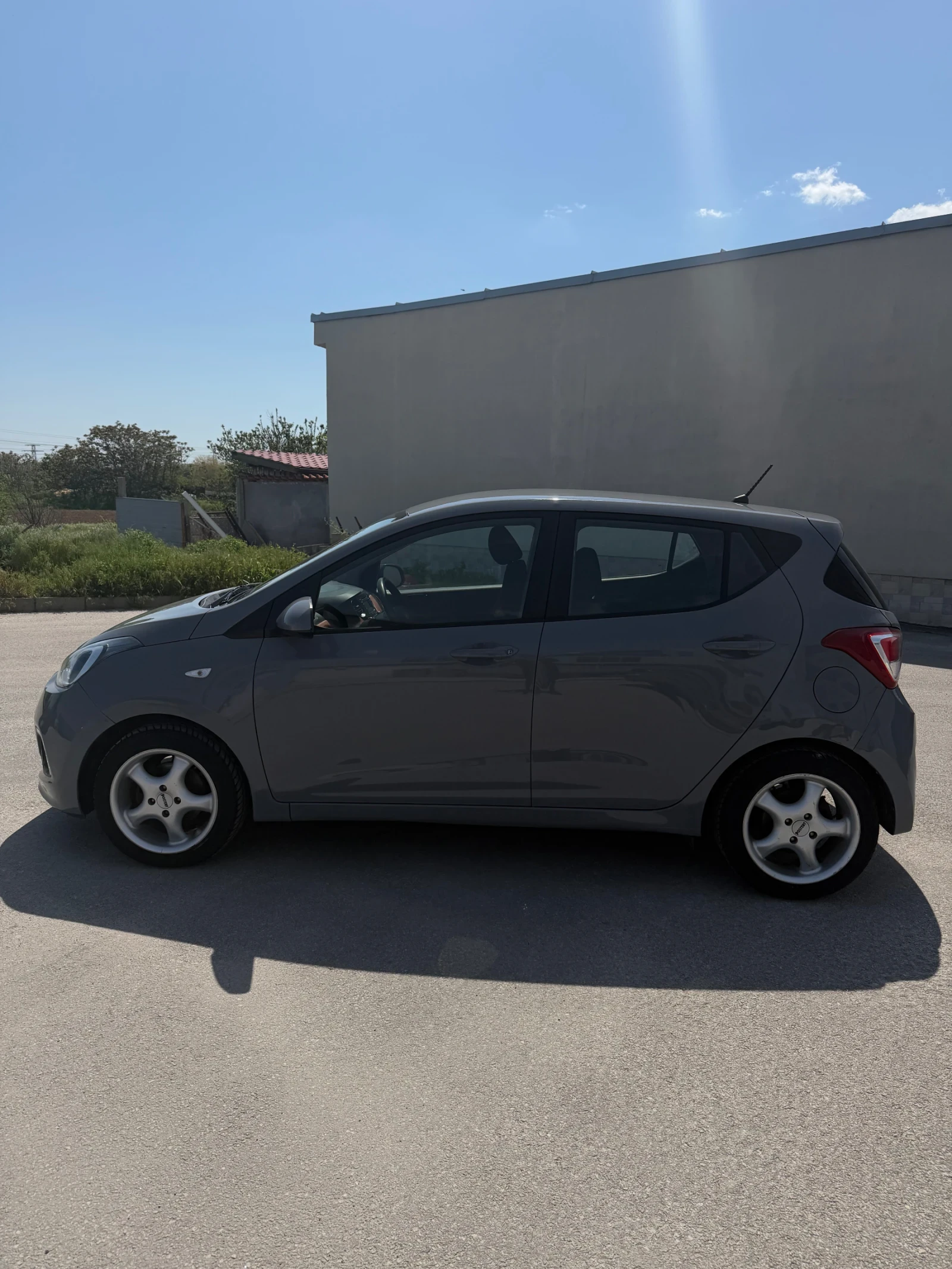 Hyundai I10, снимка 3 - Автомобили и джипове - 54456762