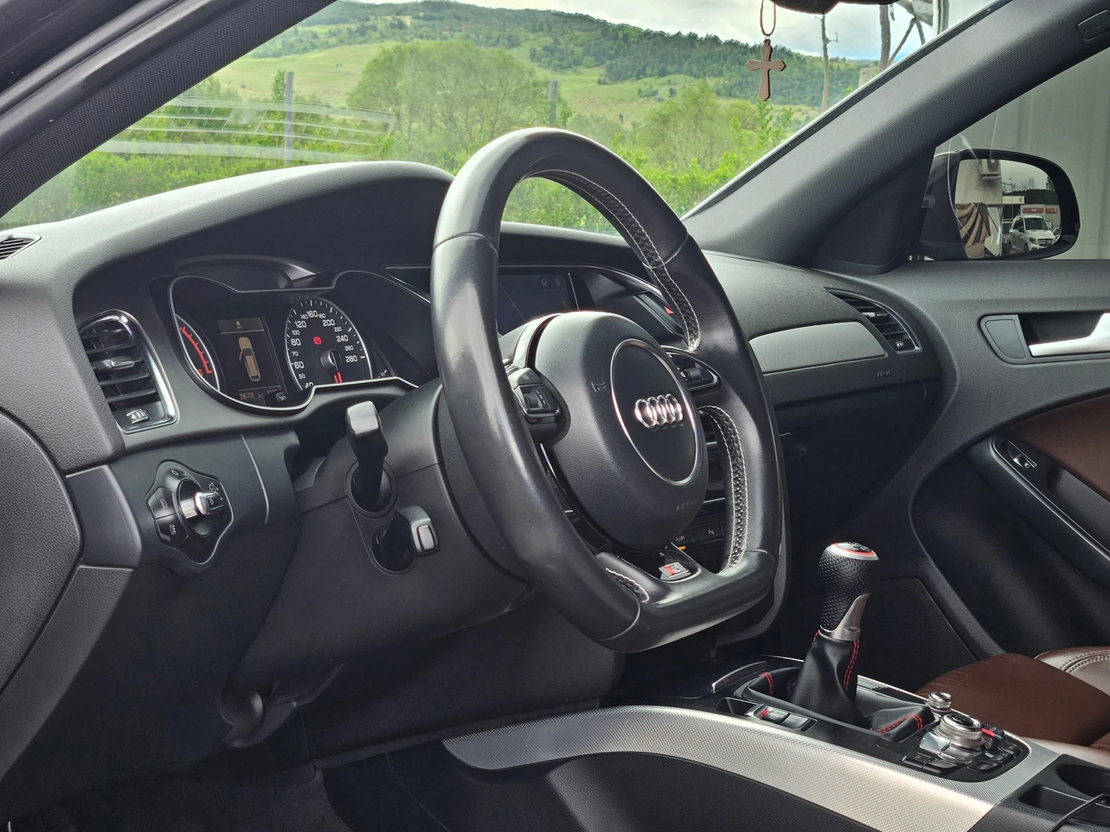 Audi A4 2.0 TDI S-Line, снимка 7 - Автомобили и джипове - 54601142