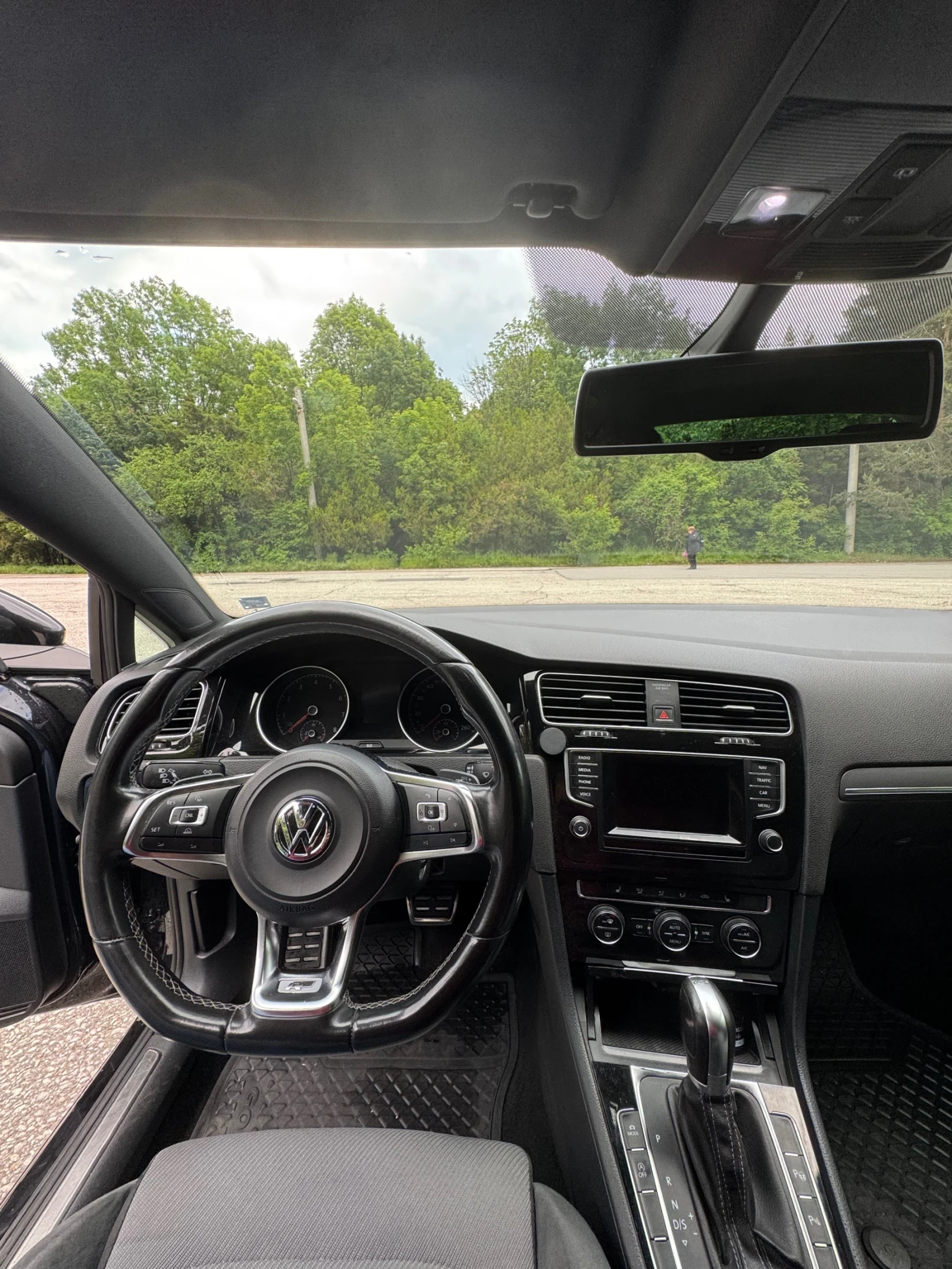 VW Golf, снимка 11 - Автомобили и джипове - 54675227