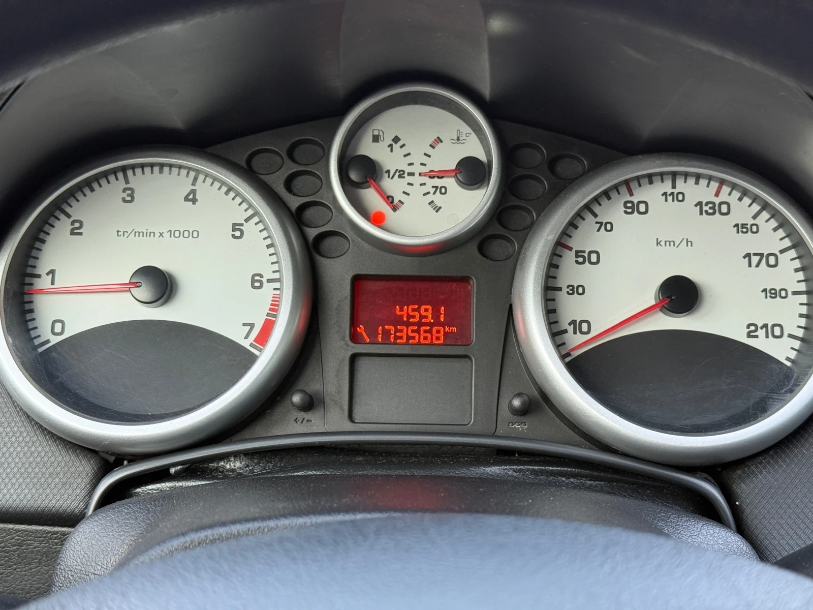 Peugeot 207 1.4I 75 k.c GPL ITALIA , снимка 9 - Автомобили и джипове - 55578916