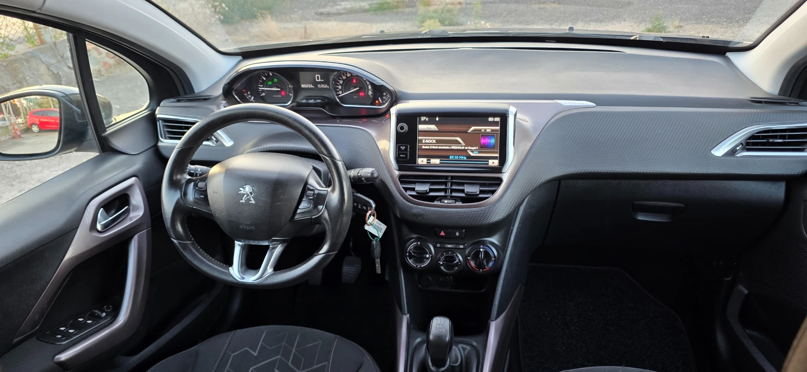 Peugeot 2008 1.2-82кс, снимка 13 - Автомобили и джипове - 55698913