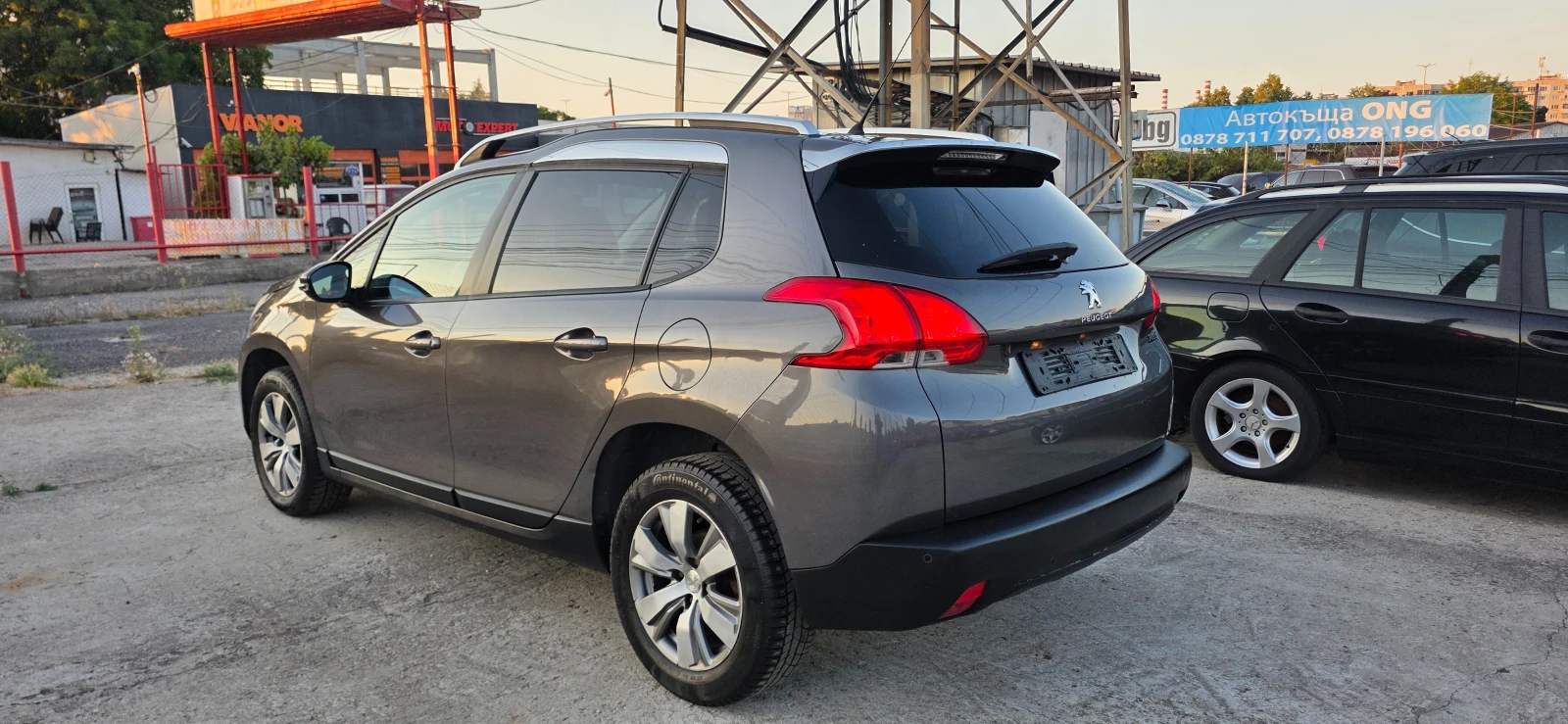 Peugeot 2008 1.2-82кс, снимка 3 - Автомобили и джипове - 55698913