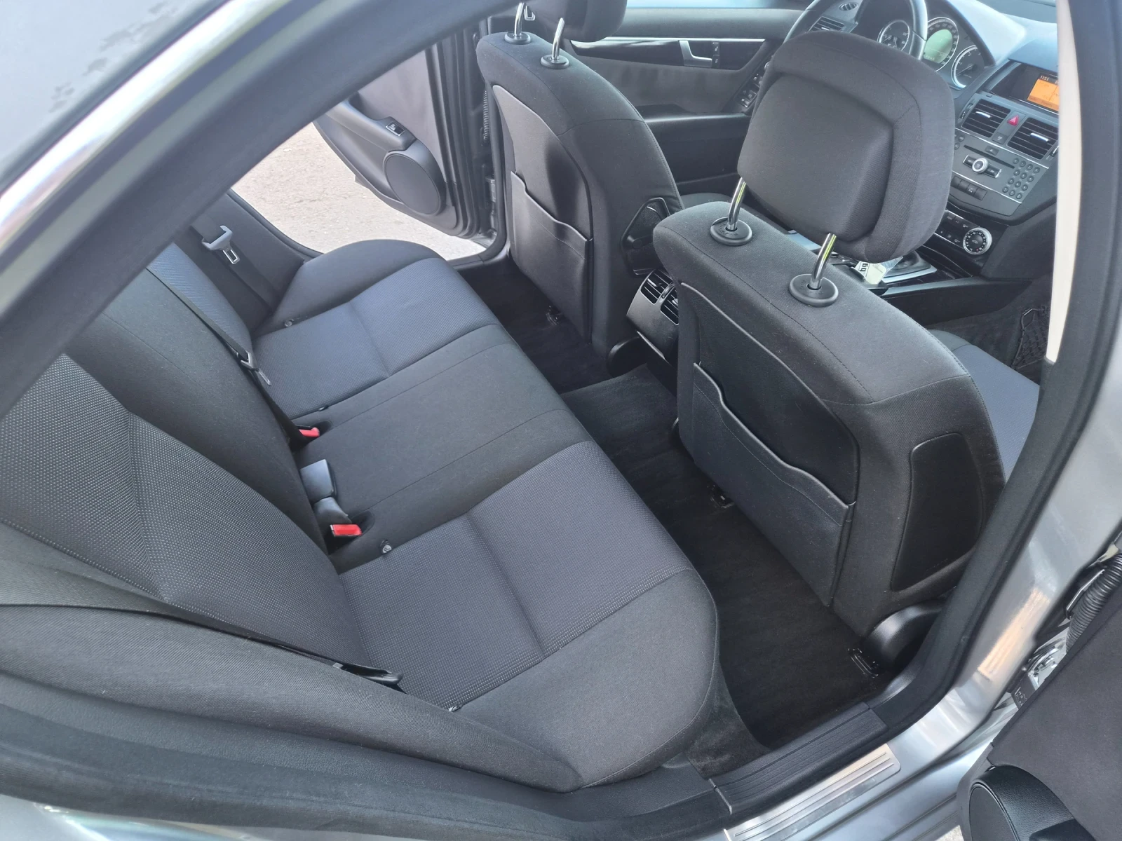 Mercedes-Benz C 200, снимка 13 - Автомобили и джипове - 56125980