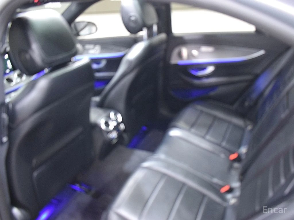 Mercedes-Benz E 350 AMG* LINE* 4MATIC* BURMESTER* ОБДУХВАНЕ* ДИСТРОНИК, снимка 10 - Автомобили и джипове - 56115431