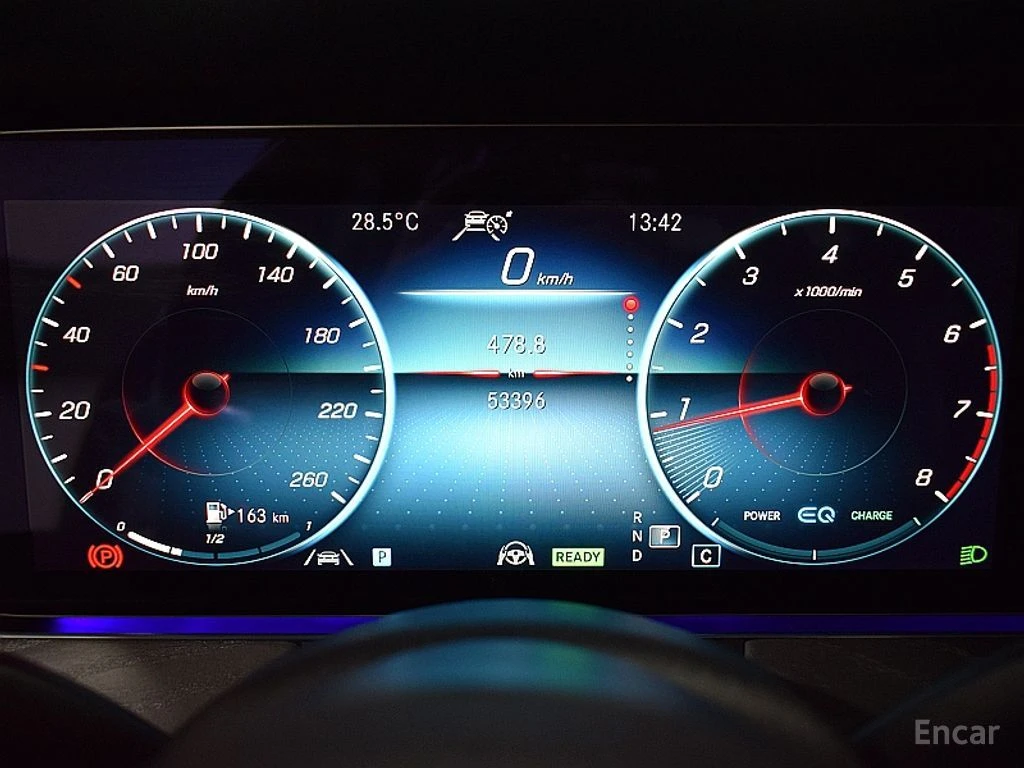 Mercedes-Benz E 350 AMG* LINE* 4MATIC* BURMESTER* ОБДУХВАНЕ* ДИСТРОНИК, снимка 8 - Автомобили и джипове - 56115431