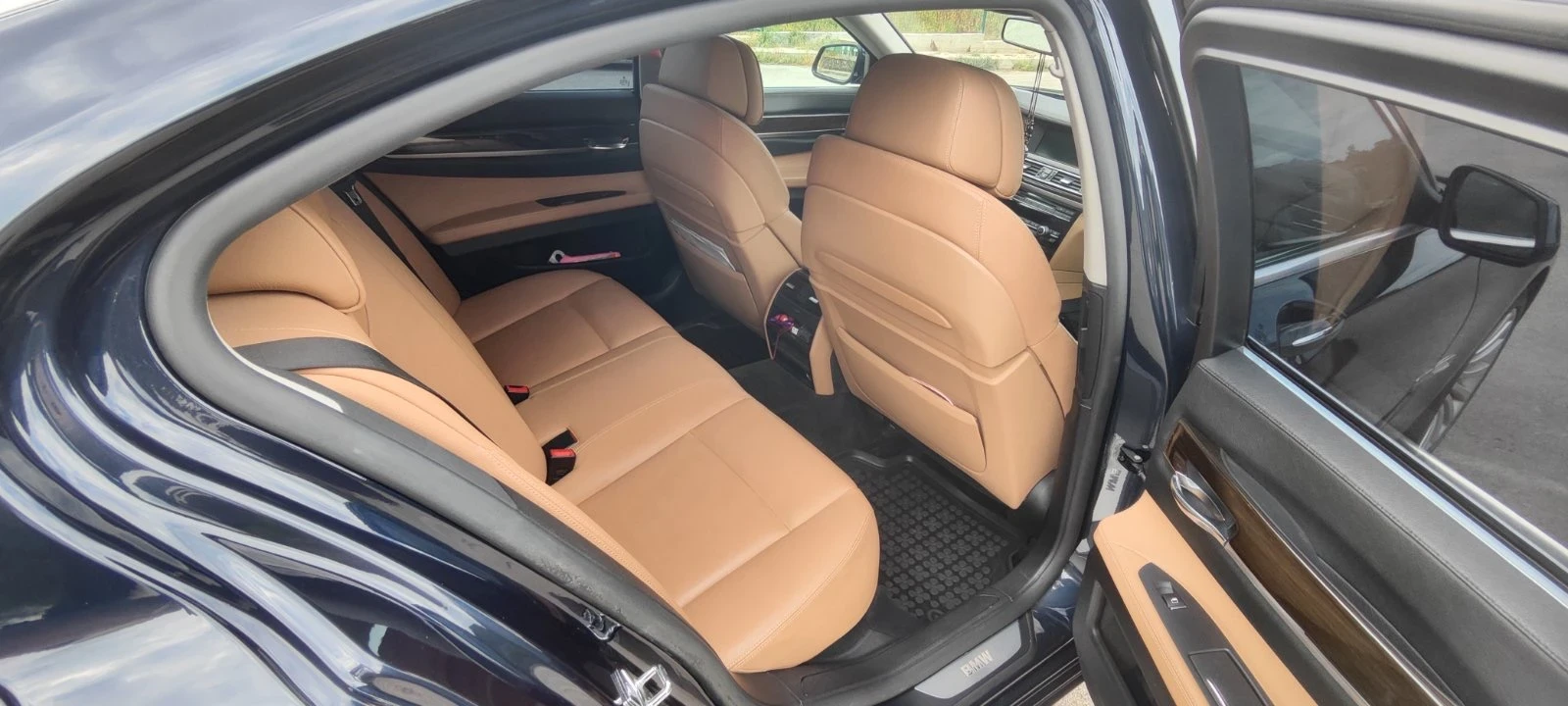 BMW 750, снимка 11 - Автомобили и джипове - 56184198