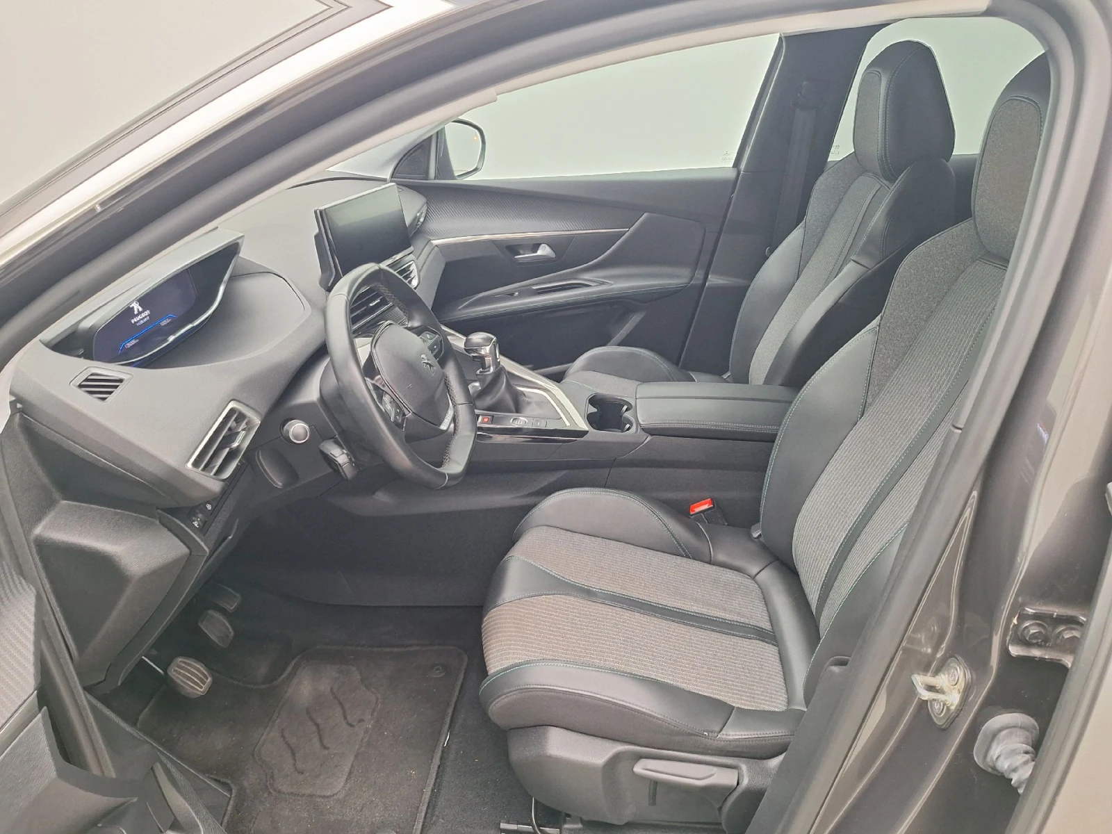 Peugeot 3008 1.5BHDi ALLURE LEATHER NAVI LED, снимка 8 - Автомобили и джипове - 56206305