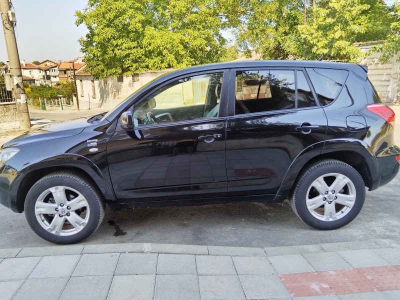 Toyota Rav4 D-CAT, снимка 3 - Автомобили и джипове - 46878308