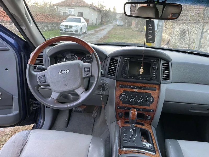 Jeep Grand cherokee 3.0 CRD, снимка 10 - Автомобили и джипове - 47914539