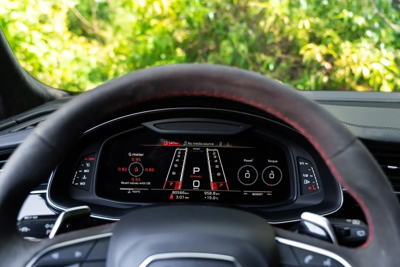 Audi RSQ8 CERAMIC/CARBON/B&Q/MATRIX/, снимка 13 - Автомобили и джипове - 53115846