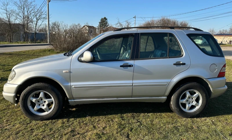 Mercedes-Benz ML 270 2.7 CDI, снимка 3 - Автомобили и джипове - 53154127