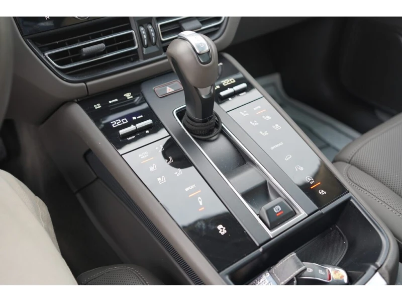 Porsche Macan S * Фиксирана цена до БГ * Без инциденти * CARFAX , снимка 10 - Автомобили и джипове - 53464748