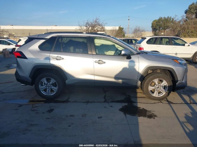 Toyota Rav4 2.5l Hybrid Xle, снимка 13 - Автомобили и джипове - 53573082