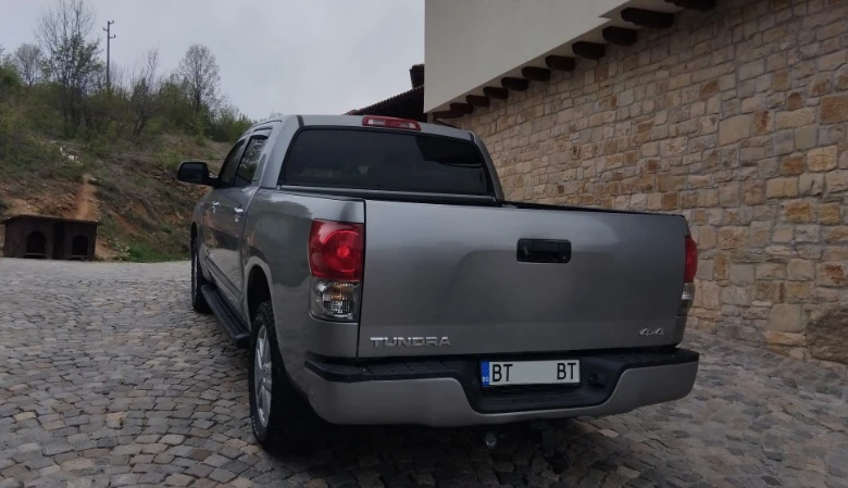 Toyota Tundra 5, 7 iForce 4x4 LIMITED - изображение 4