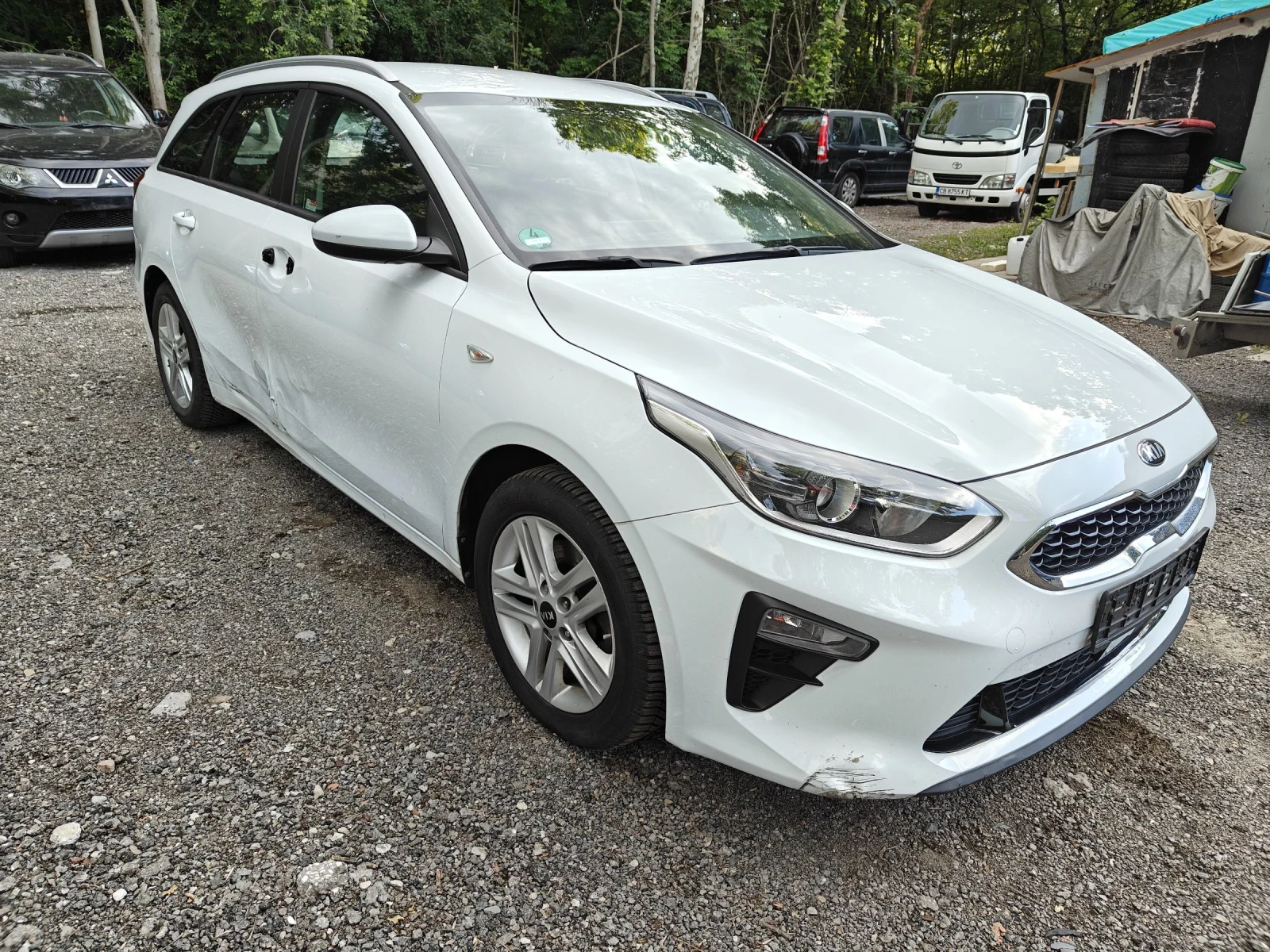 Kia Ceed 1.4 MPI  78000км. - изображение 2
