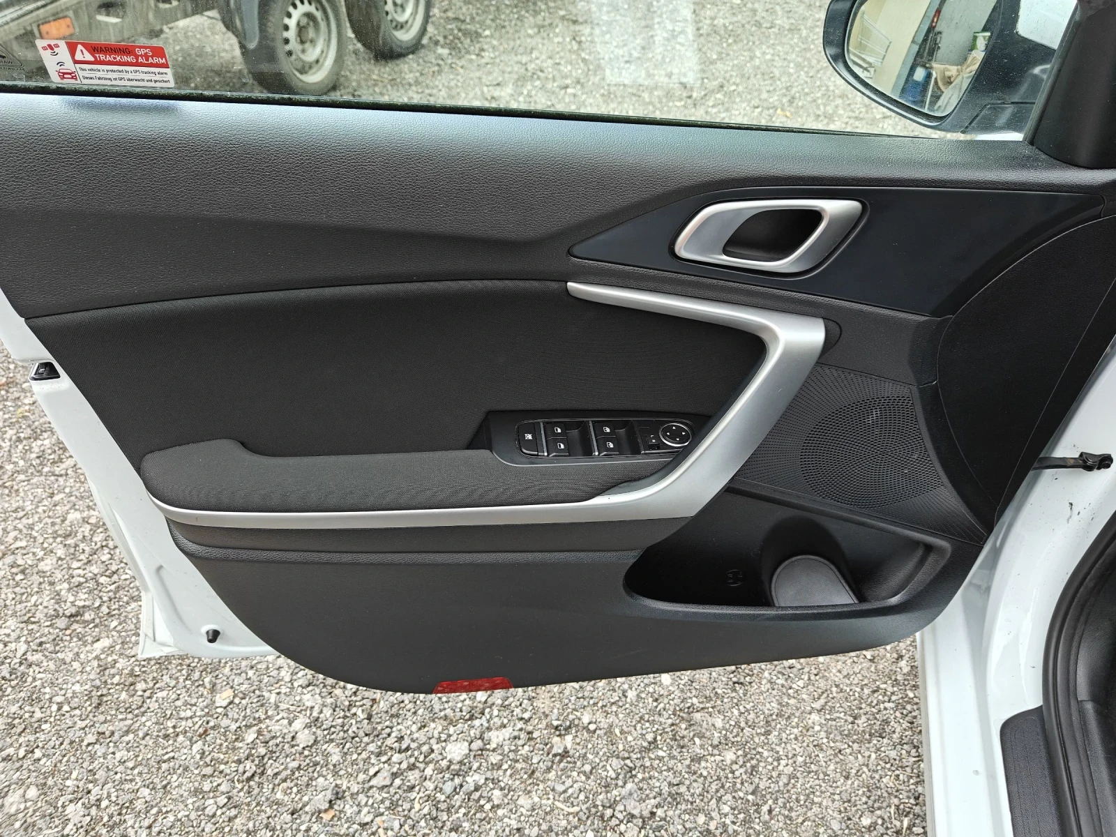 Kia Ceed 1.4 MPI  78000км. - изображение 10