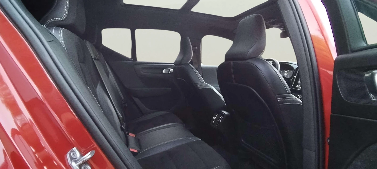 Volvo XC40 2.0 D4 - изображение 10