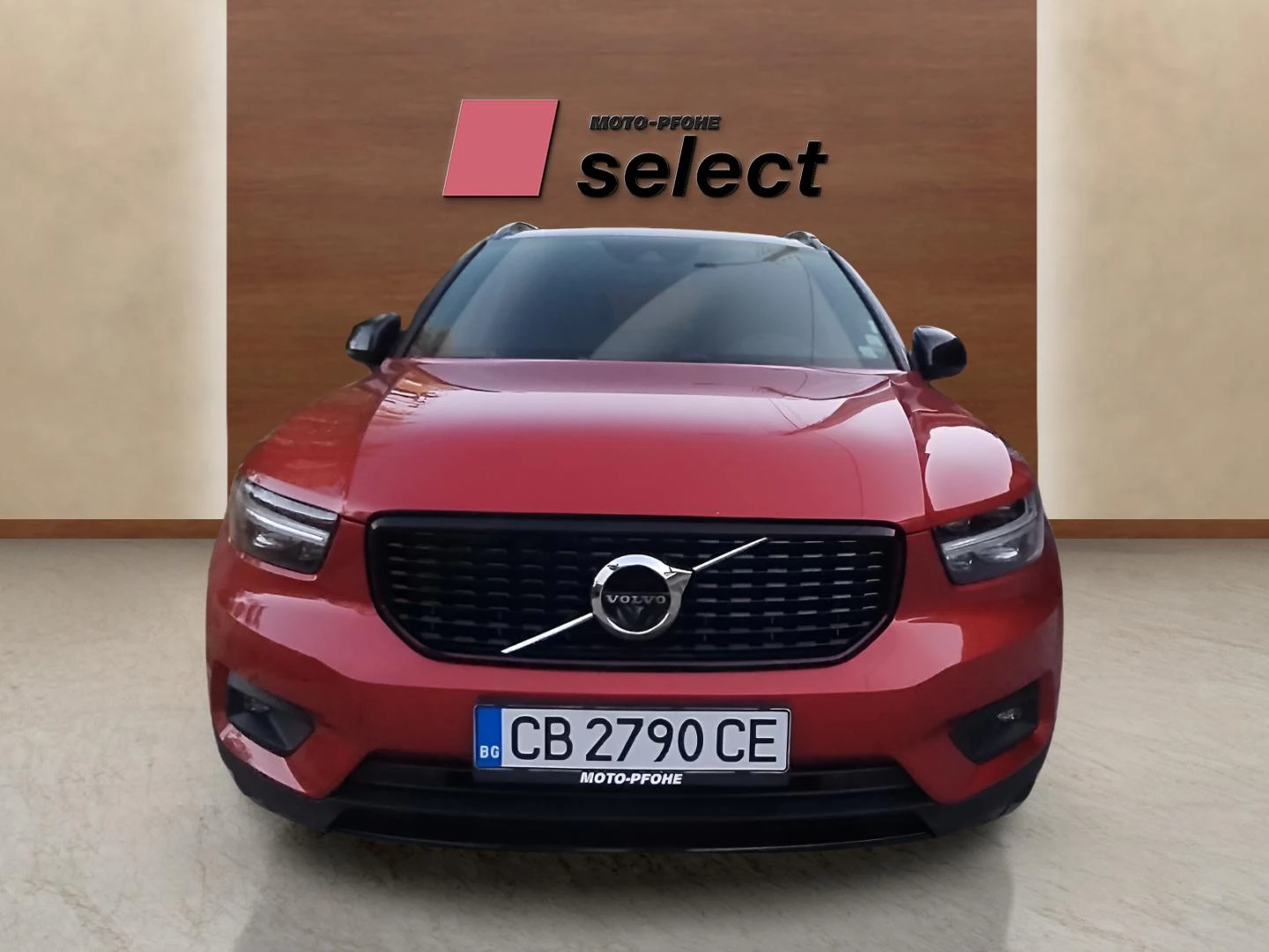 Volvo XC40 2.0 D4 - изображение 2