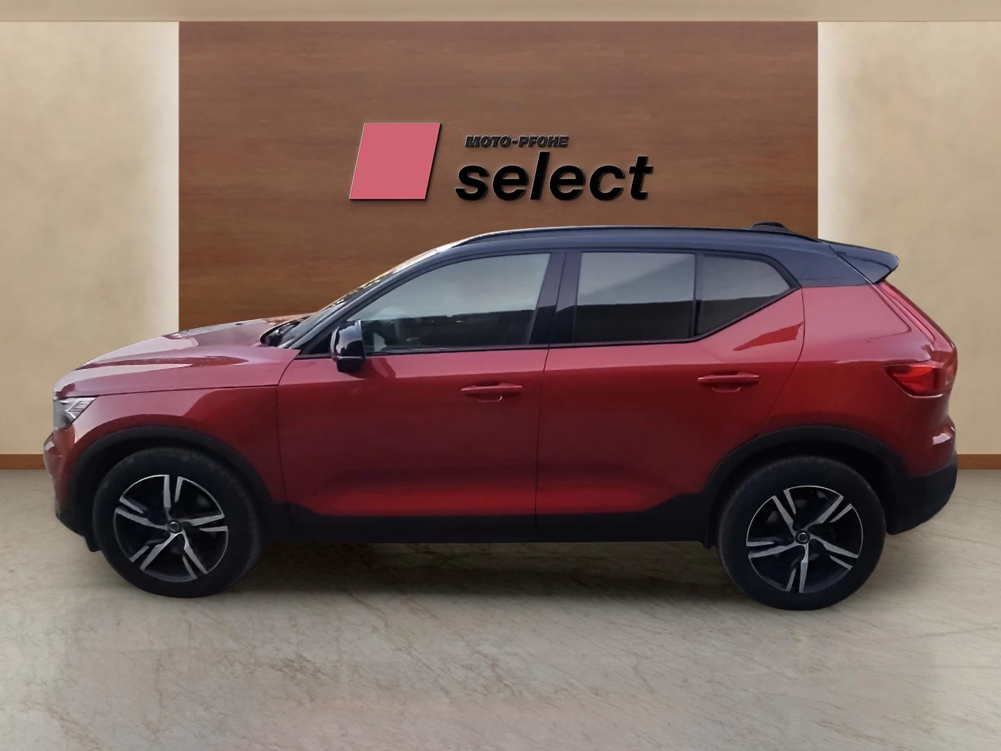 Volvo XC40 2.0 D4 - изображение 8