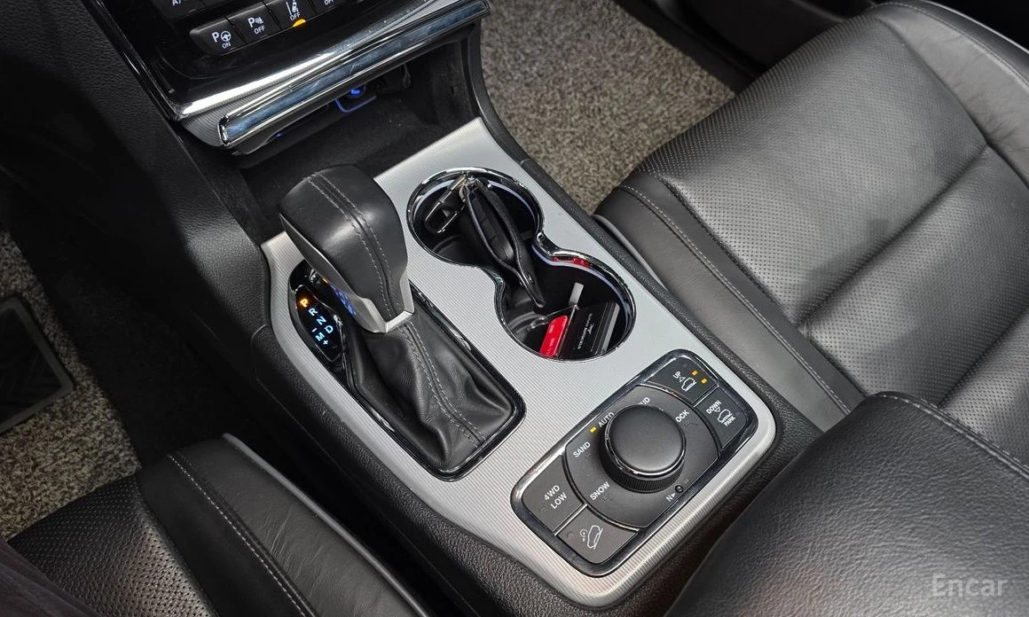 Jeep Grand cherokee SUMMIT* HARMAN* DISTRONIC* ПАНОРАМА* ОБДУХВАНЕ, снимка 14 - Автомобили и джипове - 54227455