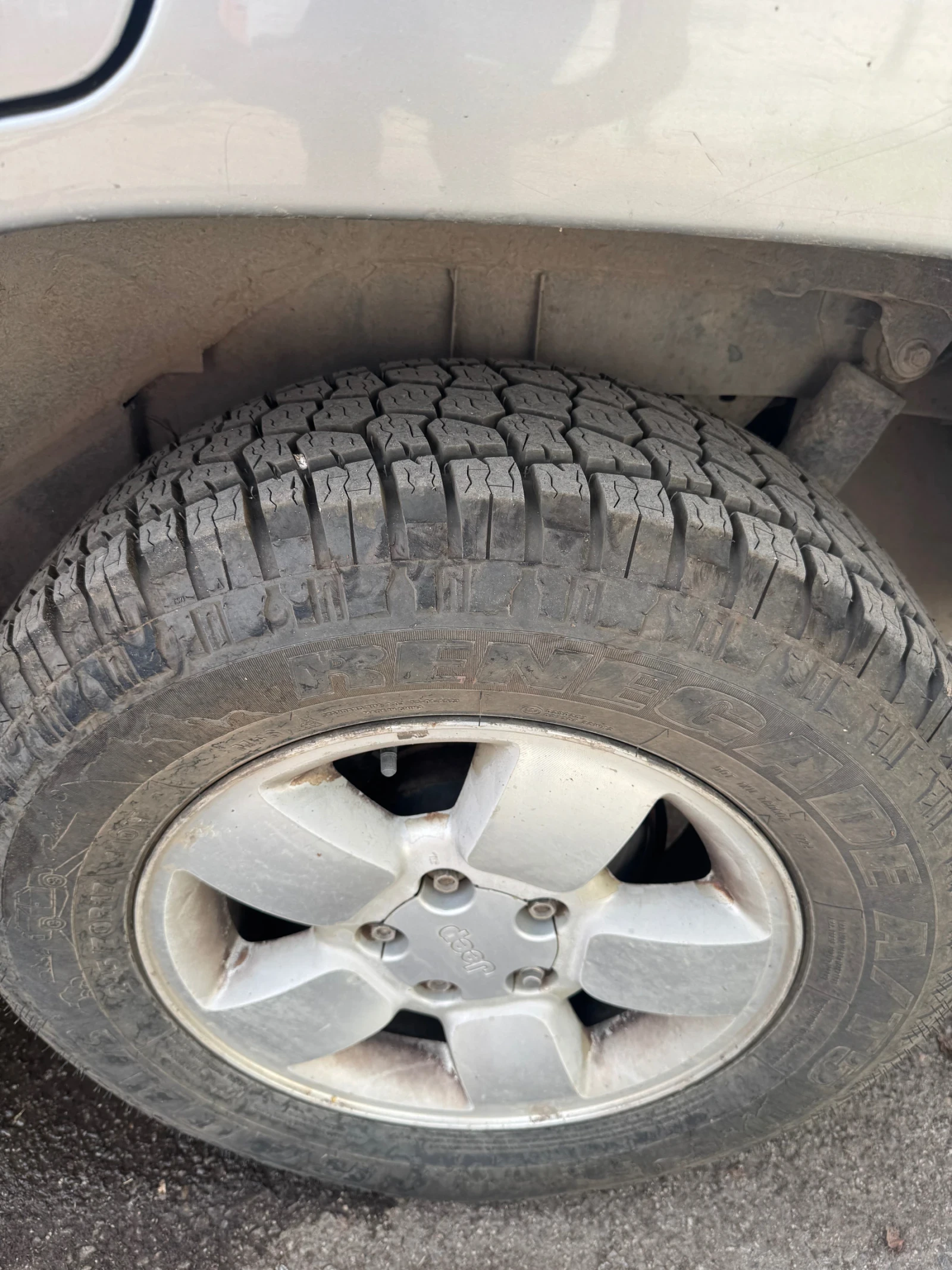 Jeep Grand cherokee 3100, снимка 11 - Автомобили и джипове - 55283671