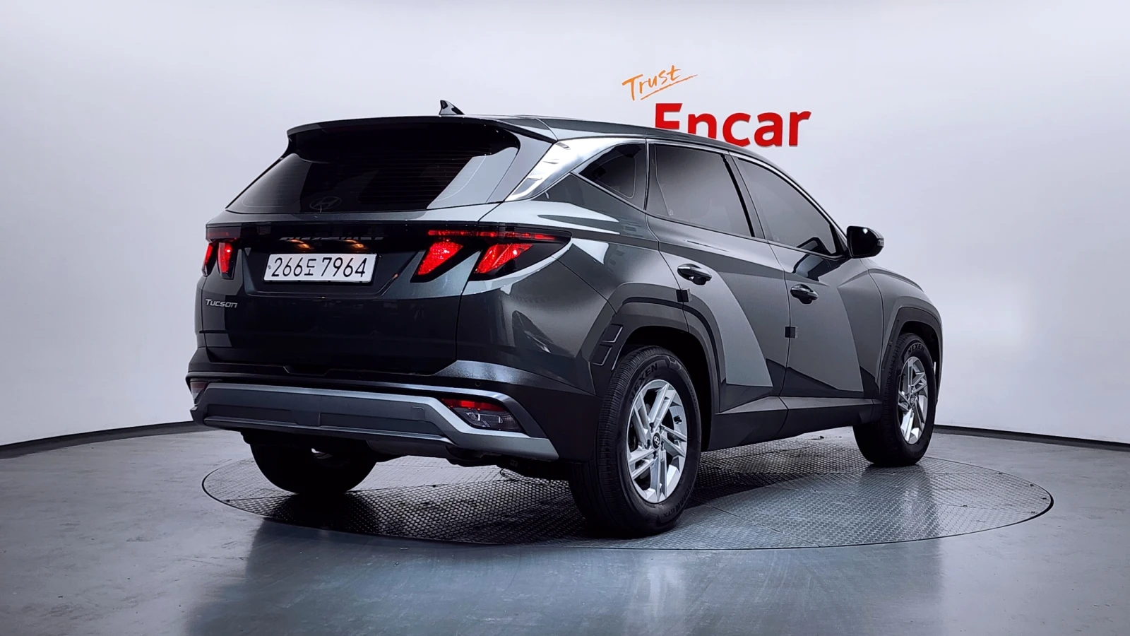 Hyundai Tucson 2.0 Modern* КРАЙНА ЦЕНА, снимка 2 - Автомобили и джипове - 55594530