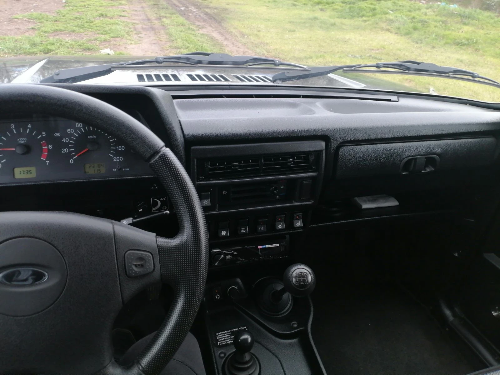 Lada Niva URBAN, снимка 9 - Автомобили и джипове - 55597284