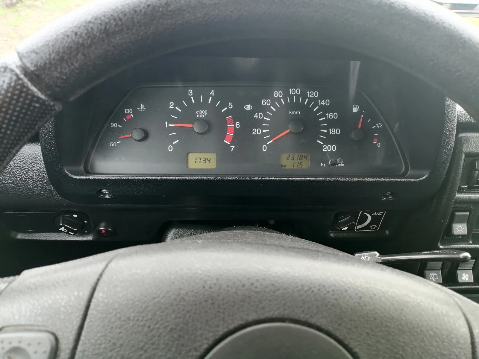 Lada Niva URBAN, снимка 7 - Автомобили и джипове - 55597284