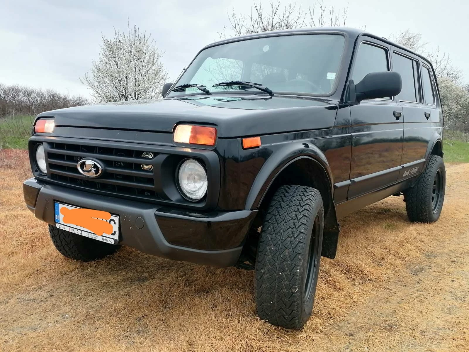 Lada Niva URBAN, снимка 6 - Автомобили и джипове - 55597284