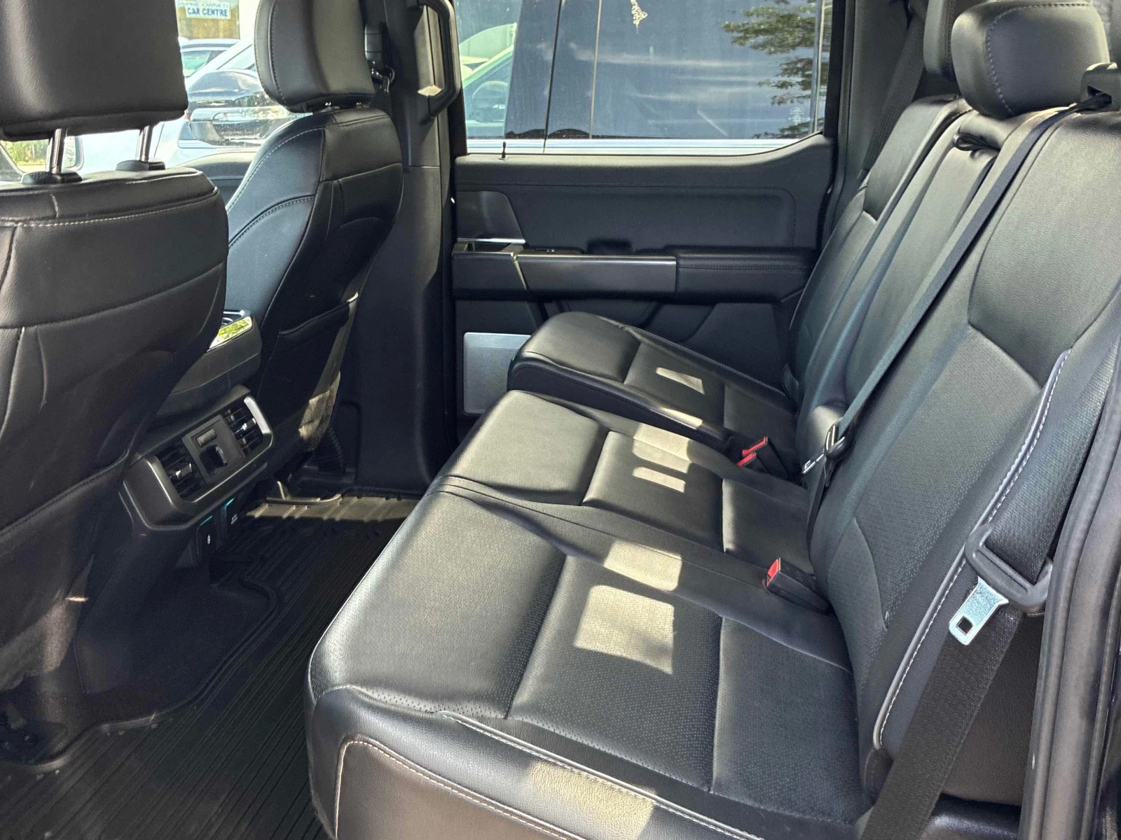 Ford F150 * LARIAT * CARFAX * ОПЦИЯ ЗА ФИНАНСИРАНЕ , снимка 12 - Автомобили и джипове - 55987951