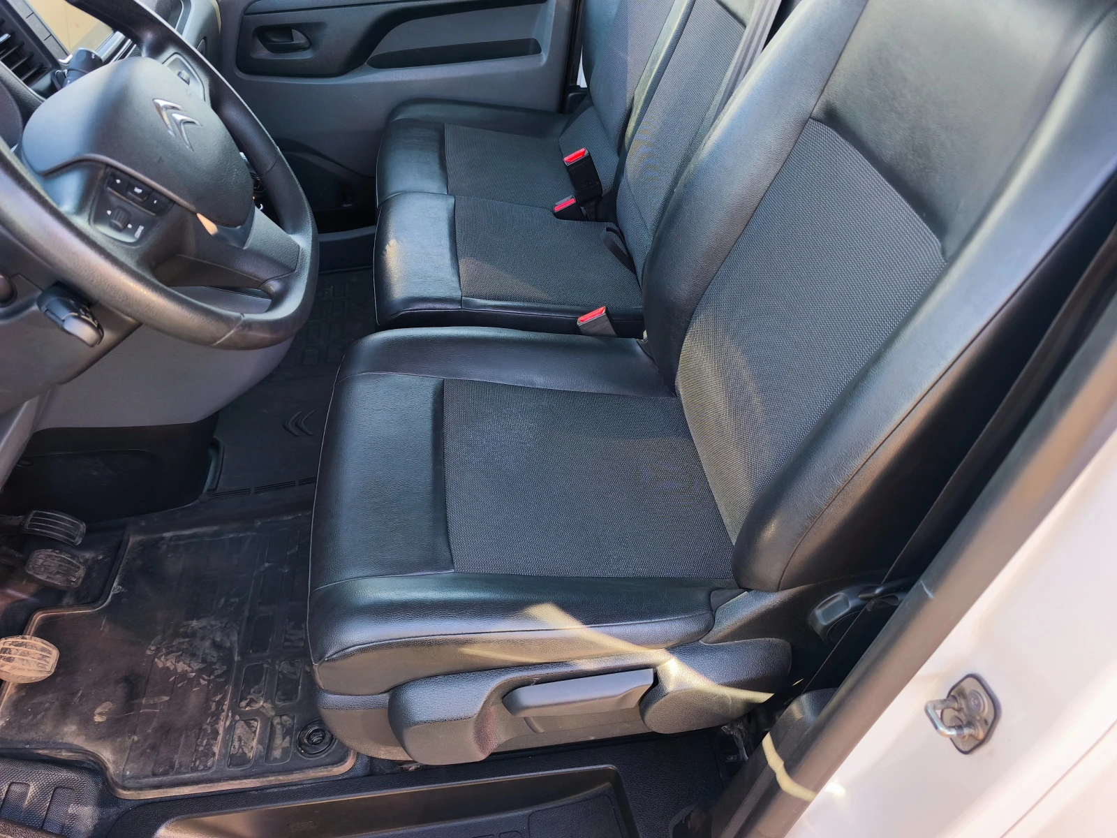 Citroen Jumpy 2.0 HDI 122 кс., снимка 9 - Бусове и автобуси - 53770762