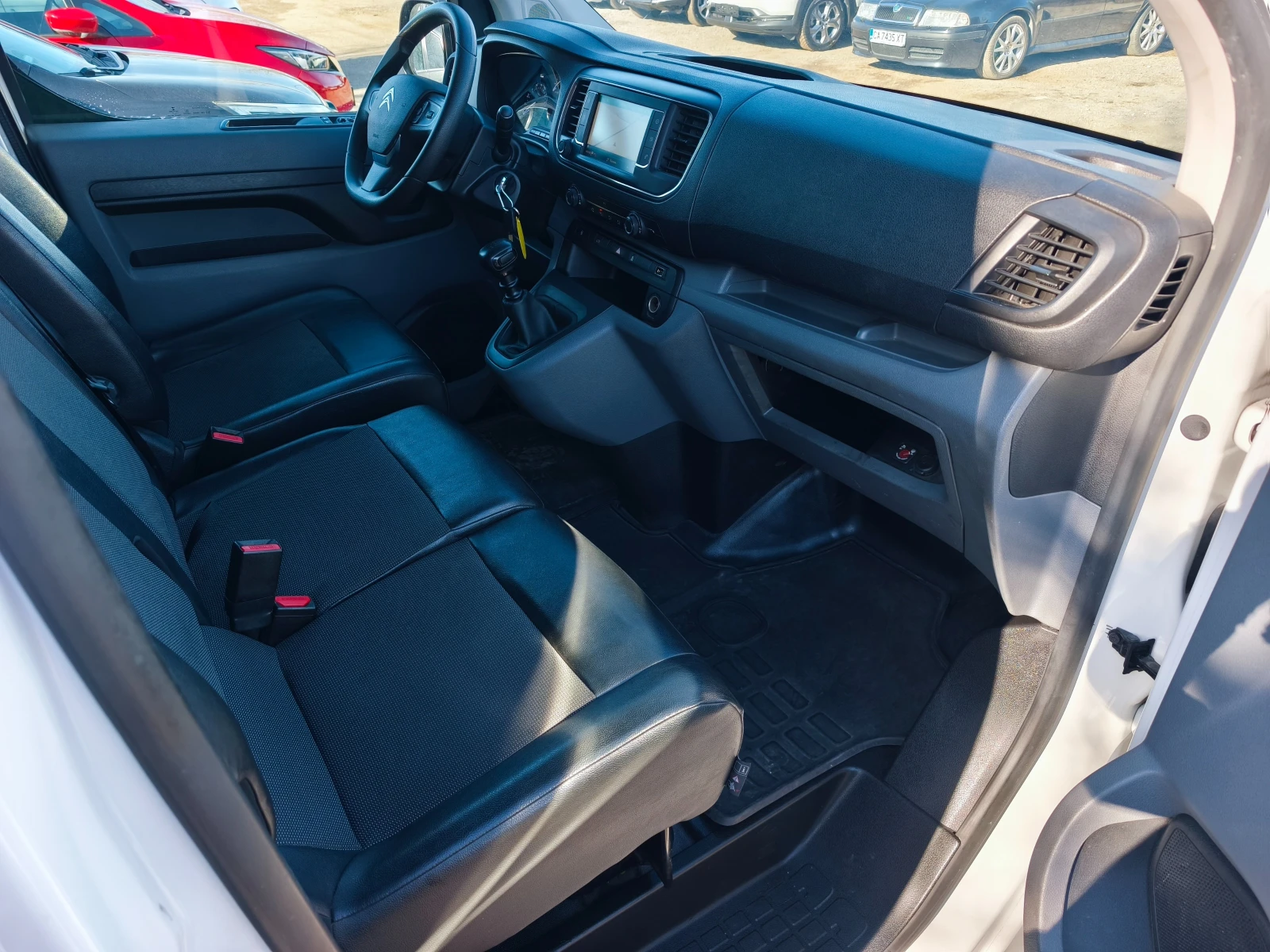 Citroen Jumpy 2.0 HDI 122 кс., снимка 11 - Бусове и автобуси - 53770762