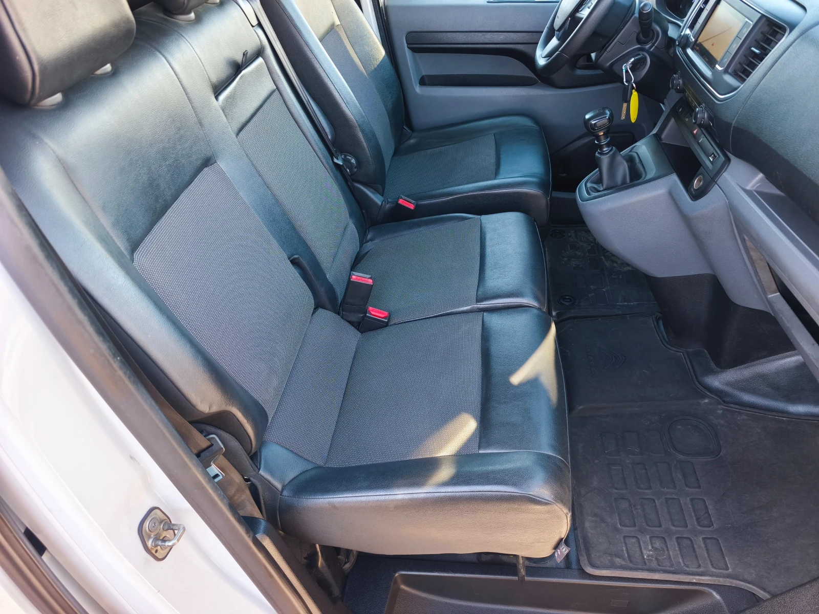 Citroen Jumpy 2.0 HDI 122 кс., снимка 10 - Бусове и автобуси - 53770762