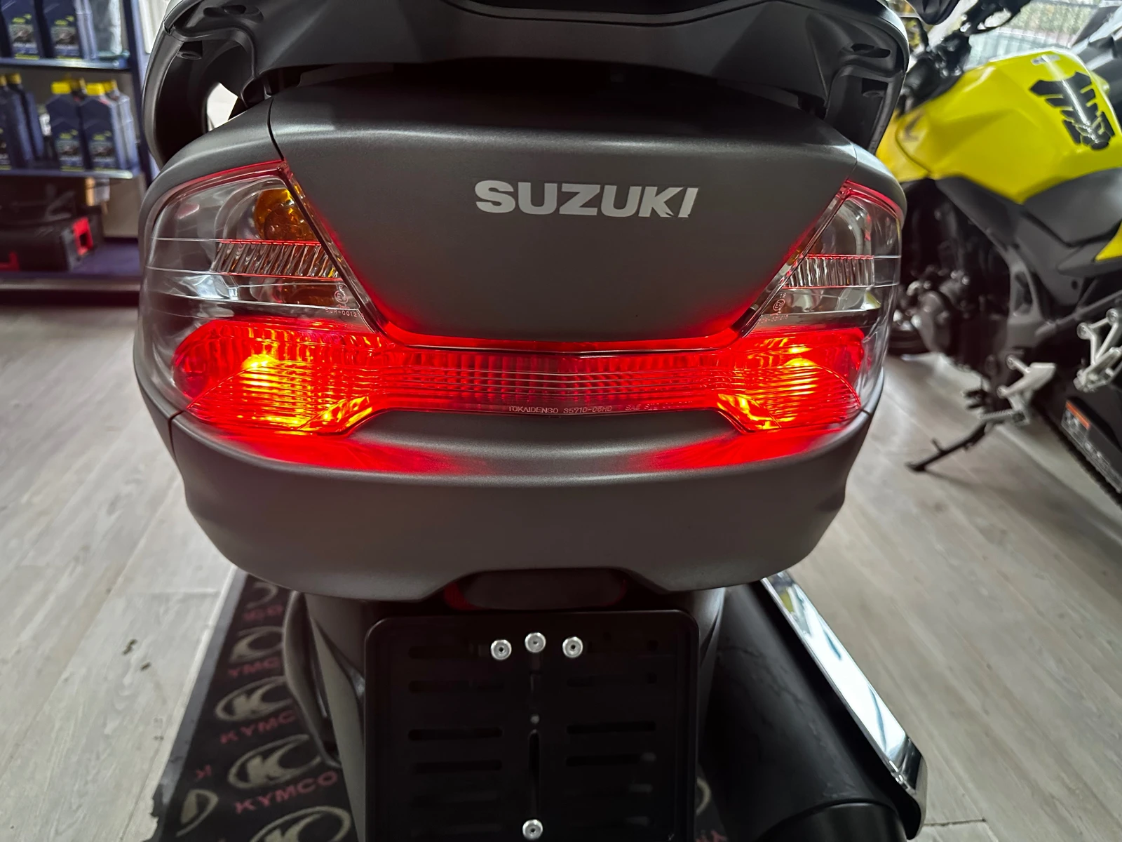 Suzuki Burgman 400i ABS 2016г. - изображение 5