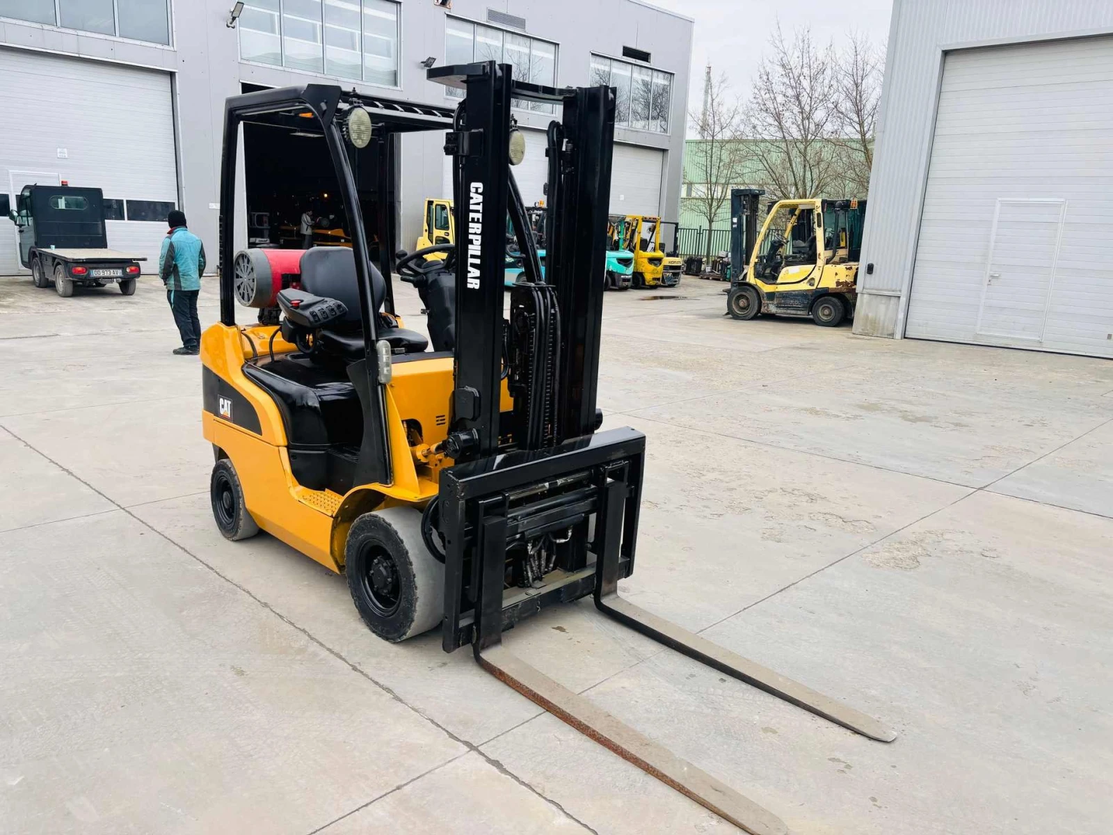 ������� Cat ������� ���������� � ������� ���������� | Mobile.bg � ����������� 5