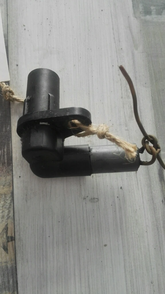 датчик колянов вал Рено Меган 1.9дци (1)