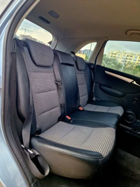 Mercedes-Benz B 180 Регистриран / Обслужен / Лизинг / Бартер , снимка 16