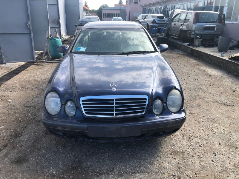 Mercedes-Benz CLK 2.0kompressor 192кс, снимка 2 - Автомобили и джипове - 41605656