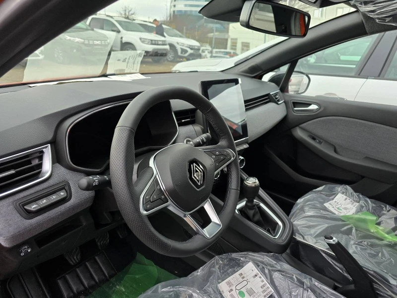 Renault Clio TEHNO, снимка 3 - Автомобили и джипове - 46505874