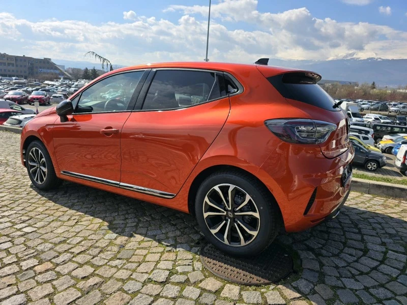 Renault Clio TEHNO, снимка 10 - Автомобили и джипове - 46505874