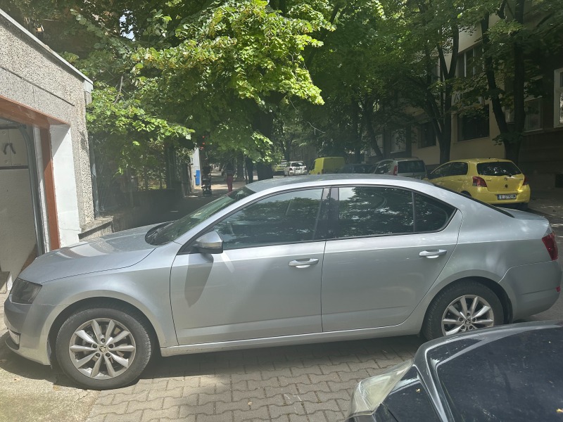 Skoda Octavia Евро 5, снимка 1 - Автомобили и джипове - 46238926