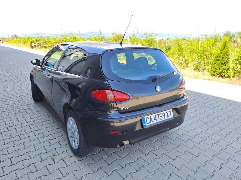 Alfa Romeo 147 1.9 JTD, снимка 4 - Автомобили и джипове - 47500307