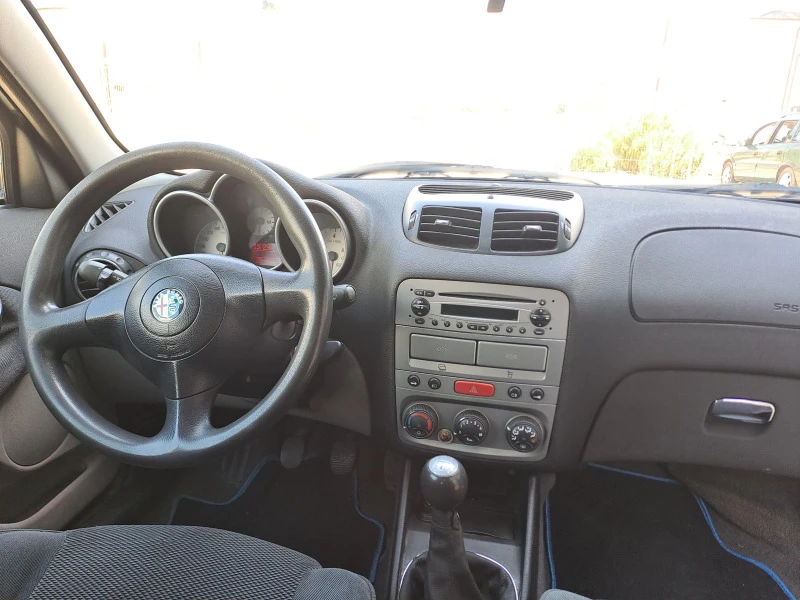 Alfa Romeo 147 1.9 JTD, снимка 7 - Автомобили и джипове - 47500307