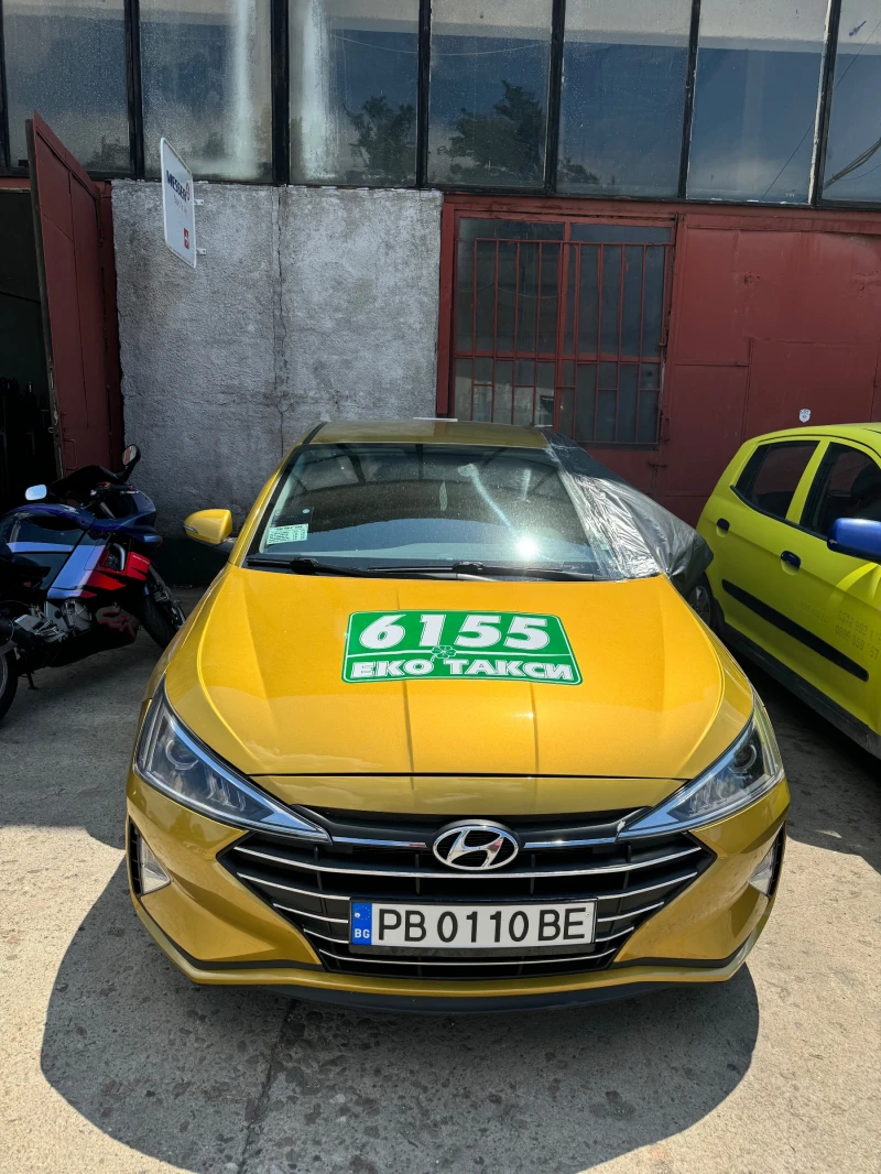 Hyundai Elantra 2.0 НА ЧАСТИ, снимка 1 - Автомобили и джипове - 47305022