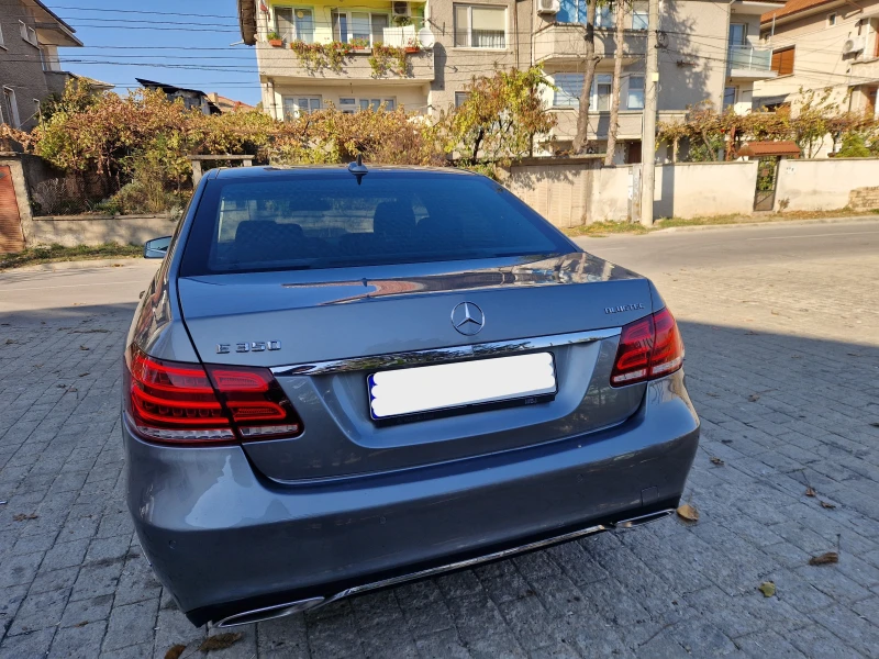 Mercedes-Benz E 350 Бартер/4matic/2ключа, снимка 4 - Автомобили и джипове - 47883896