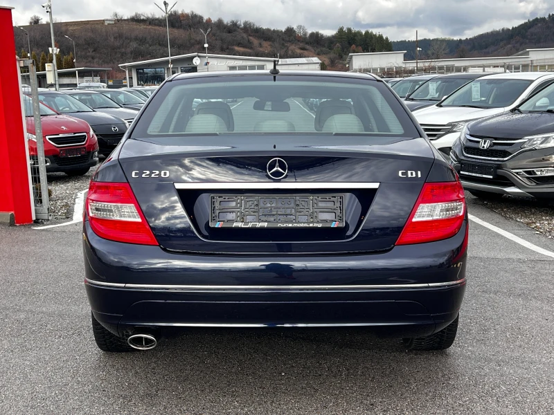 Mercedes-Benz C 220 CDi Avantgarde Много запазен автомобил, снимка 5 - Автомобили и джипове - 48304027