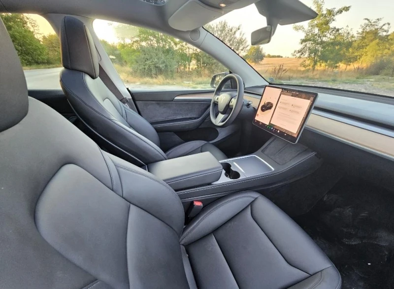 Tesla Model Y LFP Warranty EU, снимка 13 - Автомобили и джипове - 51398820
