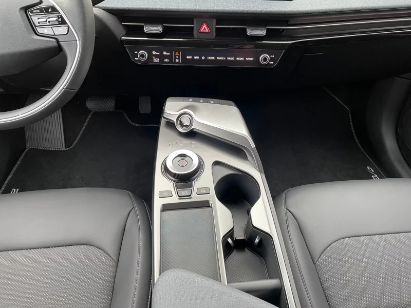 Kia EV6 RWD/170HP/CAM/NAVI/LED/KLESS/CPLAY/433g, снимка 15 - Автомобили и джипове - 52040511