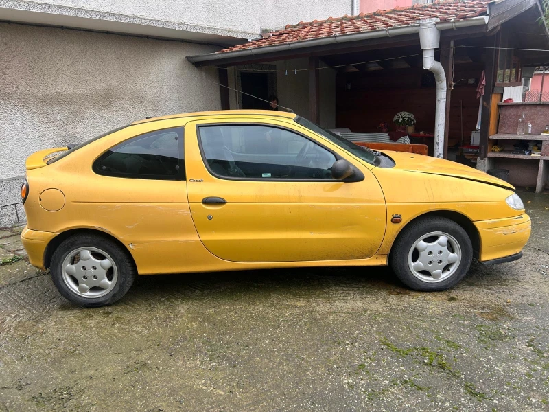 Renault Megane Coach 1.6 , снимка 4 - Автомобили и джипове - 52369961